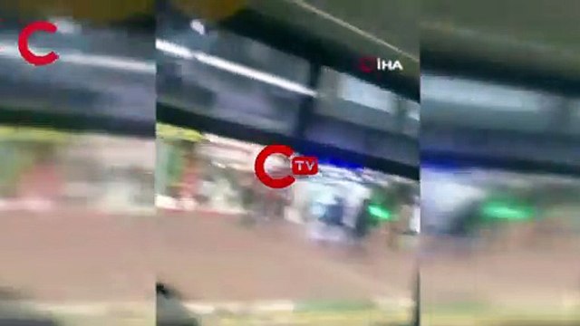 Halk otobüsünde gergin anlar! Sosyal mesafe ve maske tartışması