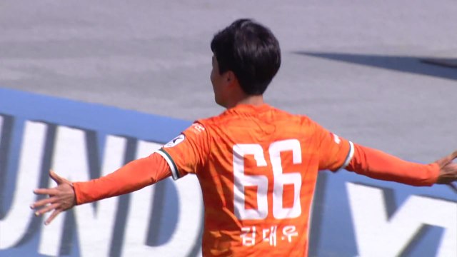 '김대우 데뷔골' 강원, 대구 대파하고 6경기 무패 / YTN