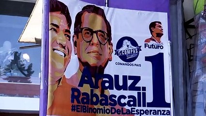 Ecuador, entre un delfín del socialismo y un exbanquero conservador
