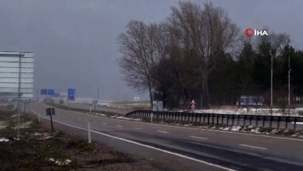 Aksaray'da şiddetli fırtına etkisini sürdürüyor