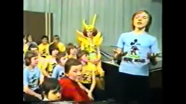 La chanson Quelqu'un viendra , interprétée par Les Poppys - 1977