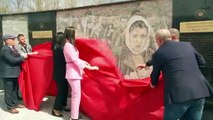 Mural no Kosovo lembra êxodo dos albaneses