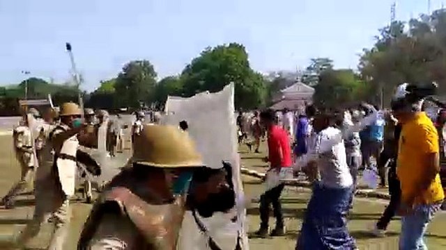 पंचायत चुनाव के मद्देनजर पुलिस द्वारा किया गया दंगा नियंत्रण का अभ्यास एवं प्रदर्शन