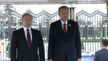 Cumhurbaşkanı Erdoğan, Vladimir Putin'i resmi törenle karşıladı
