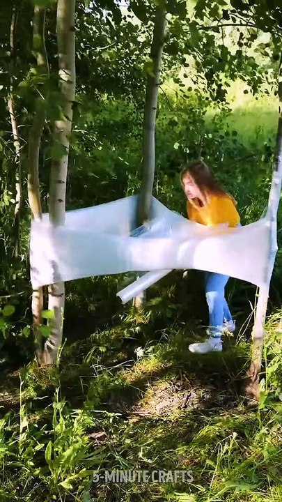 Primitive Bushcraft Shelter __ Easy Crafts for Beginners - Shorts​