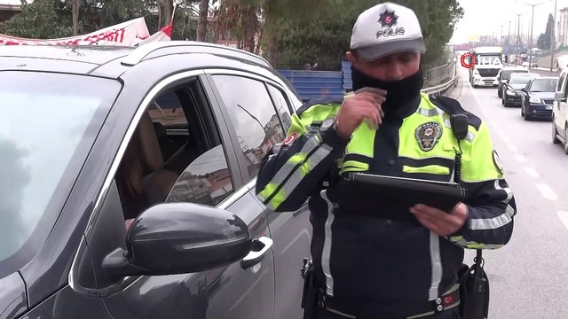 Cam filmi ile yakalanan sürücünün savunması pes dedirtti: 'Selam vermeden ceza kestiler'