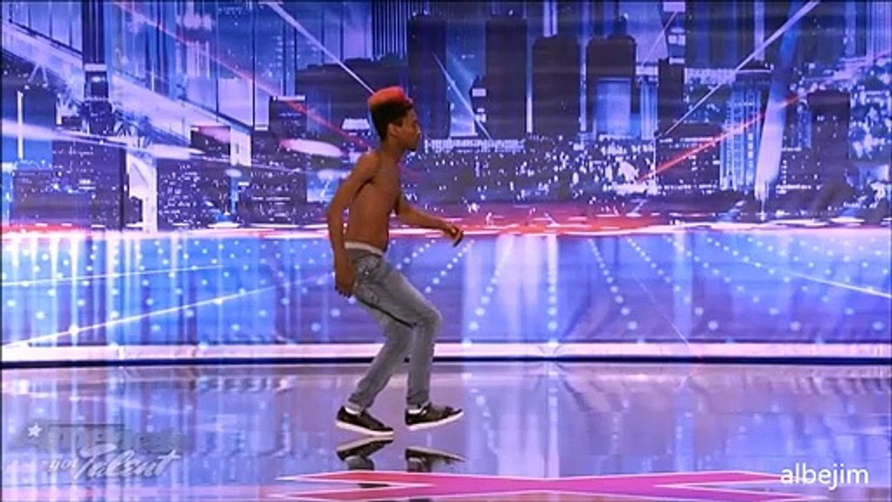 Men Whitout Hats Safety Dance Remix Robot Dance Vs. Break Dance