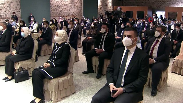 Cumhurbaşkanı Erdoğan: ”Dün Ukrayna Cumhurbaşkanı ile bir araya geldik. Rusya ve Ukrayna’nın aralarındaki anlaşmazlıkları barış yoluyla çözmeleri için gayret ediyoruz.”