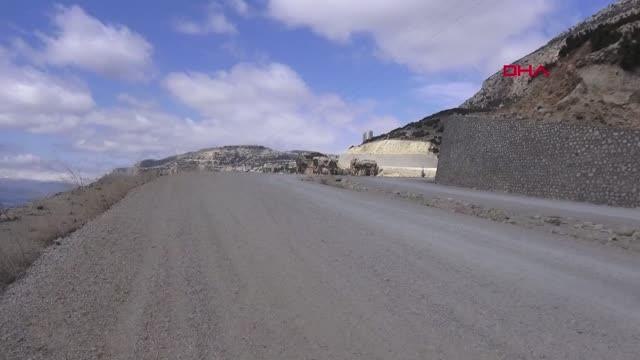 KARAMAN SEYCAN HEMŞİRENİN ÖLDÜĞÜ YERDE YOL YAPIM ÇALIŞMASI SÜRÜYOR