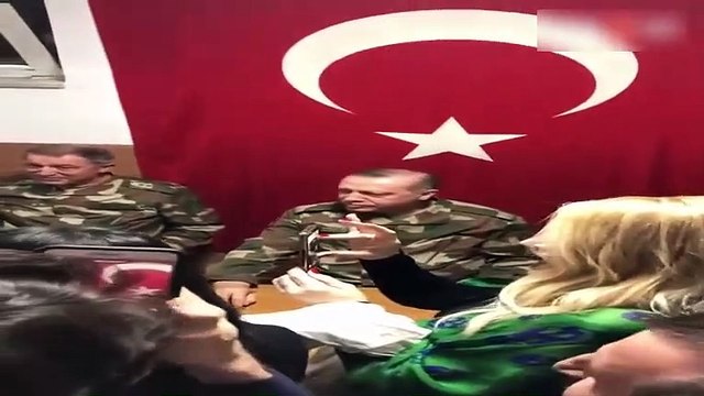 Cumhurbaşkanı Erdoğan, Bil oğlum türküsüne eşlik etti