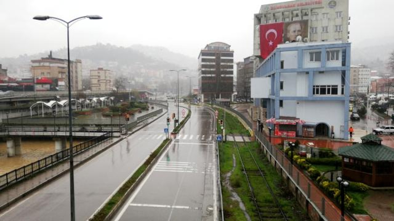 Zonguldak'ta kısıtlama günü sokaklarda sessizlik