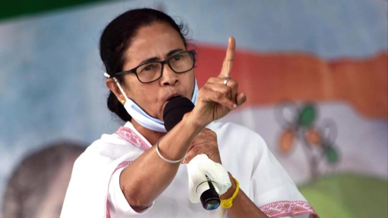 Mamata Banerjee openly attacks EC over Cooch Behar violence