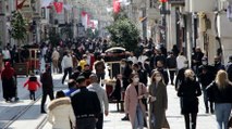 İstiklal caddesi ve Beşiktaş'ta turist yoğunluğu