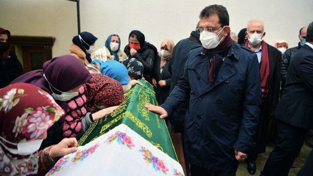 İmamoğlu, kayınvalidesini son yolculuğuna uğurladı