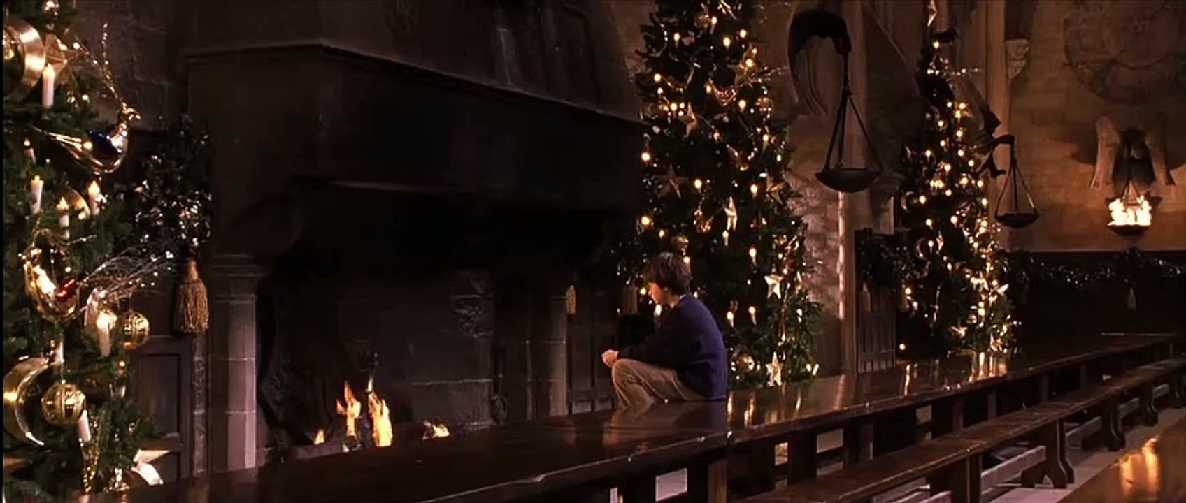 Harry Potter and the Sorcerer’s Stone Deleted Scene : Christmas at Hogwarts