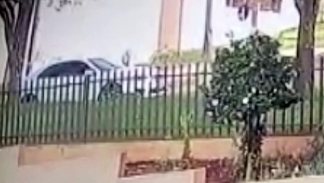 Câmera mostra momento em que homem é baleado no Bairro Periolo