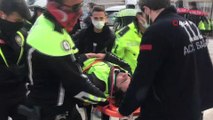 Motosikletli polis memuru ile kamyonet çarpıştı: 1 polis memuru yaralandı