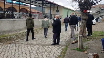 Kaymakam Karnap depremin ardından köylerde incelemelerde bulundu