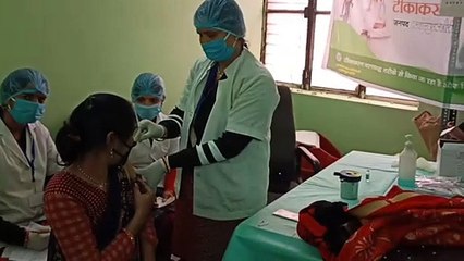 धीमी गति से शुरू हुआ सघन टीकाकरण