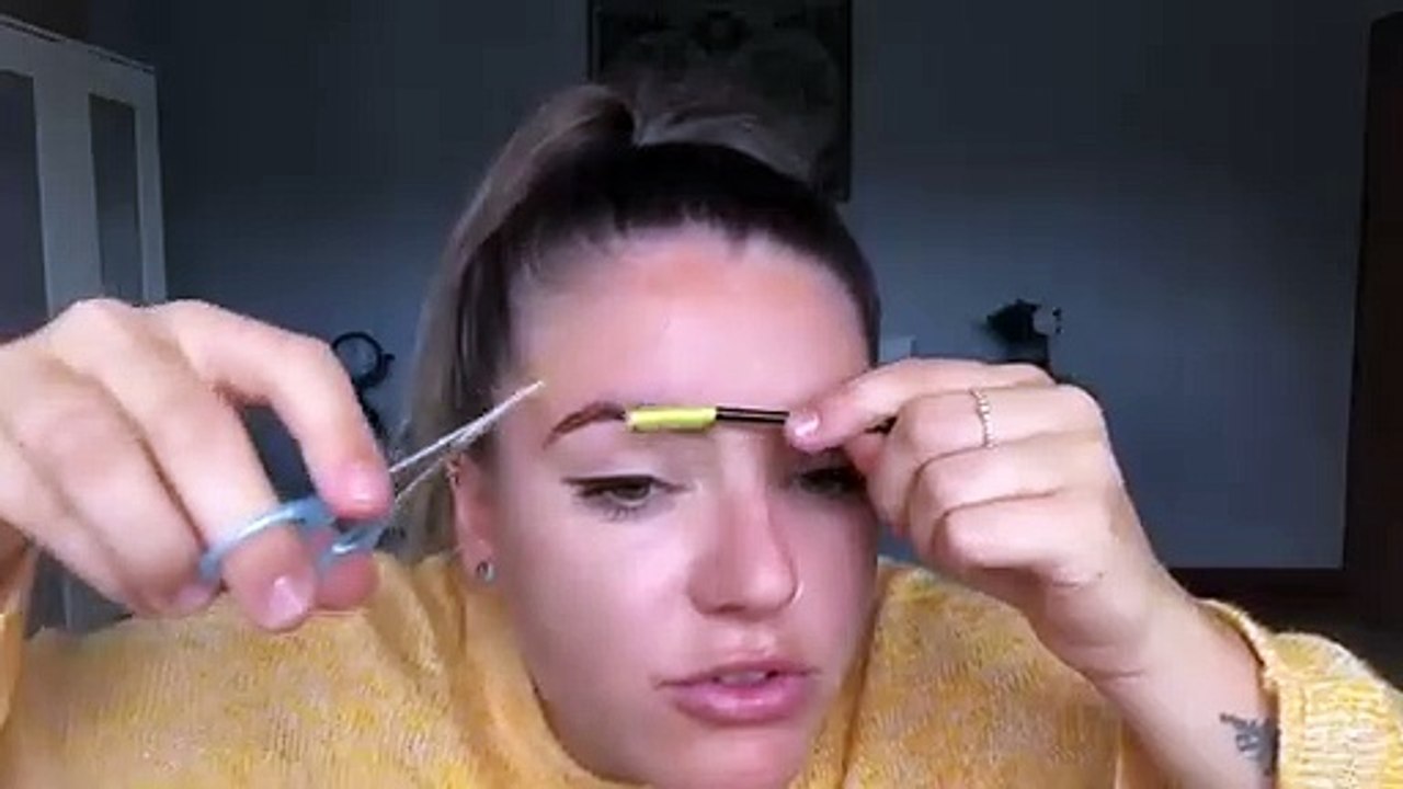 How To Tint Your Eyebrows At Home And Make Them Fuller Easy