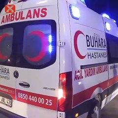 Cenk Tosun ambulansla havalimanına götürüldü