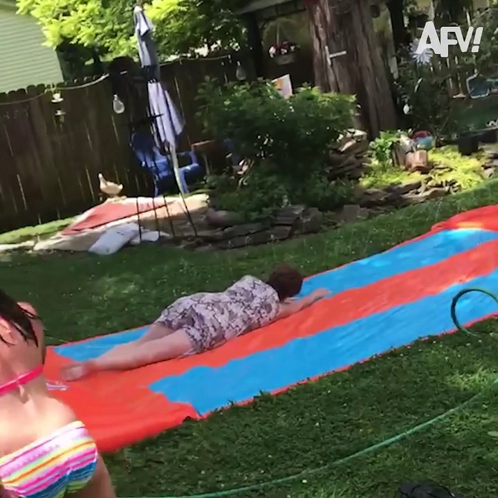 America's Funniest Home Videos - Funny Try Not To Laugh Challenge.