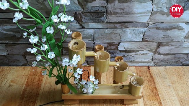 Girl Build Bamboo House In To Live, Women Living Off The Grid