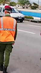 Se incendia un auto Lada en La Habana