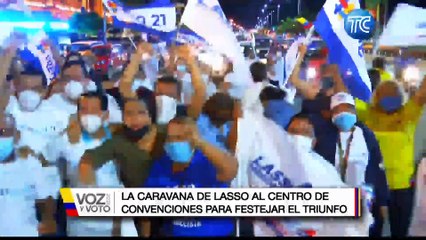 Así celebran los seguidores de Guillermo Lasso, ante virtual triunfo en las urnas