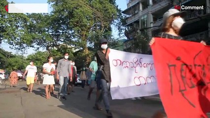 طلاء أحمر في شوارع رانغون تنديدا بعنف قوى الامن وتذكيرا بقتلى الانقلاب العسكري