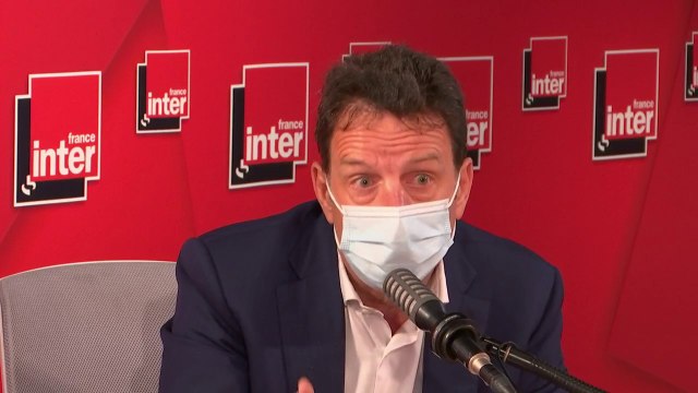 Geoffroy Roux De Bézieux : Nous sommes favorables au pass sanitaire mais pour des points très précis : les voyages en avion, et puis des événements professionnels internationaux. Mais pas pour prendre un café en bas de chez soi.