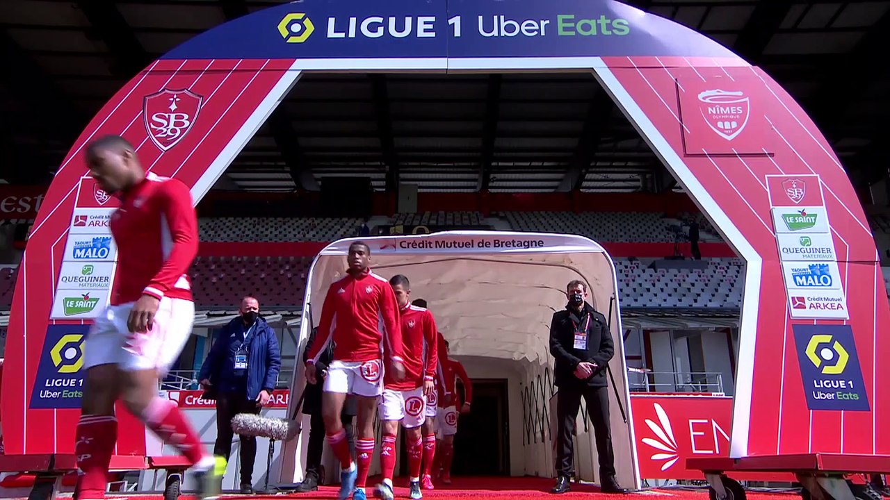 Stade Brest v Nimes