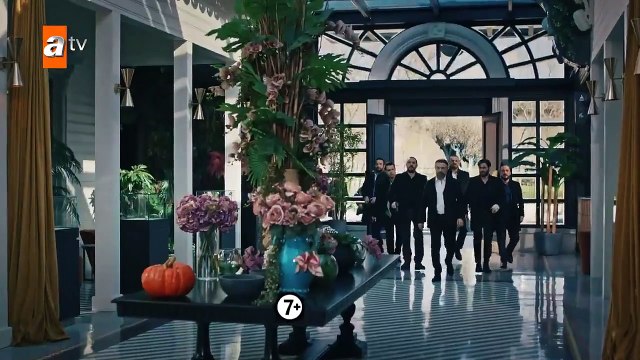 Eşkıya Dünyaya Hükümdar Olmaz'da ayrılık gelişmesi