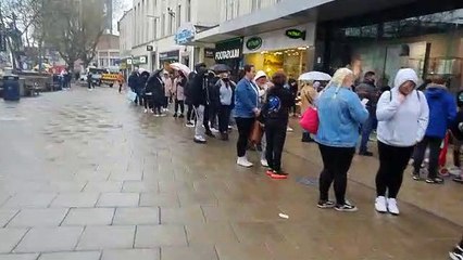 Queue at Primark in Portsmouth