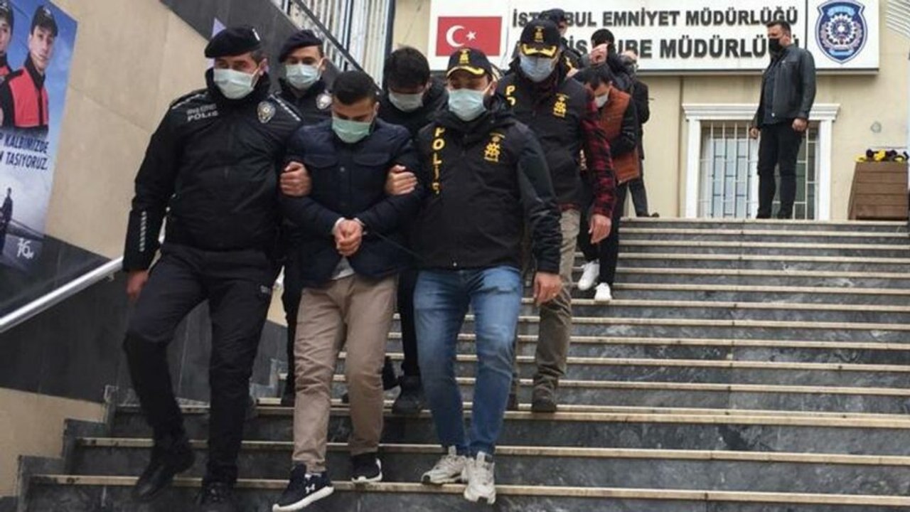 Otomobilini satmak isteyenler dikkat! Lüks ofis aldatmasın