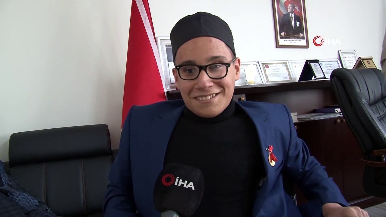 13 Yaşındaki Mehmet Salih, Engelleri Aşarak Hafız Oldu