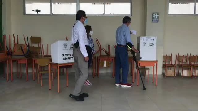 La derecha obtiene el poder en Ecuador después de 14 años