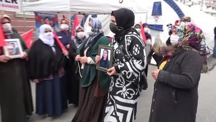 Son dakika... Evlat nöbetine katılan yüreği yanık abla Hülya Bayar: - "Nişanlıydı, düğün hazırlıkları yapıyordu"