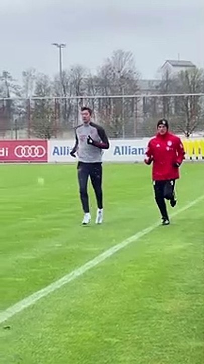 LDC : forfait pour le match contre le PSG, Lewandowski s'entraîne dur pour d'autres occasions (vidéo)