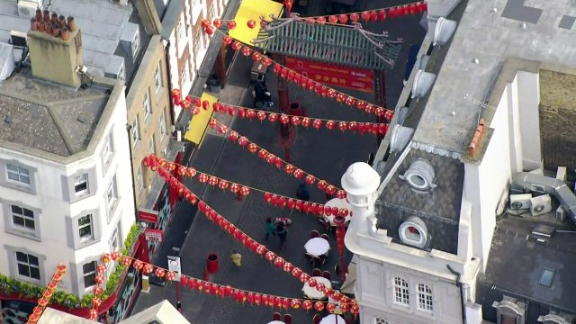 Shoppers return to Oxford Circus as restrictions eased