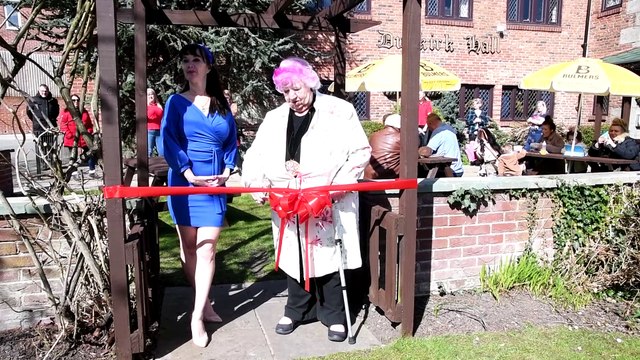 Town crier reopens Dunkirk Hall pub in Leyland