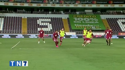 Télécharger la video: td7-saprissa-y-alajuelense-viajaron-diezmados-a-estados-unidos-este-domingo-120421