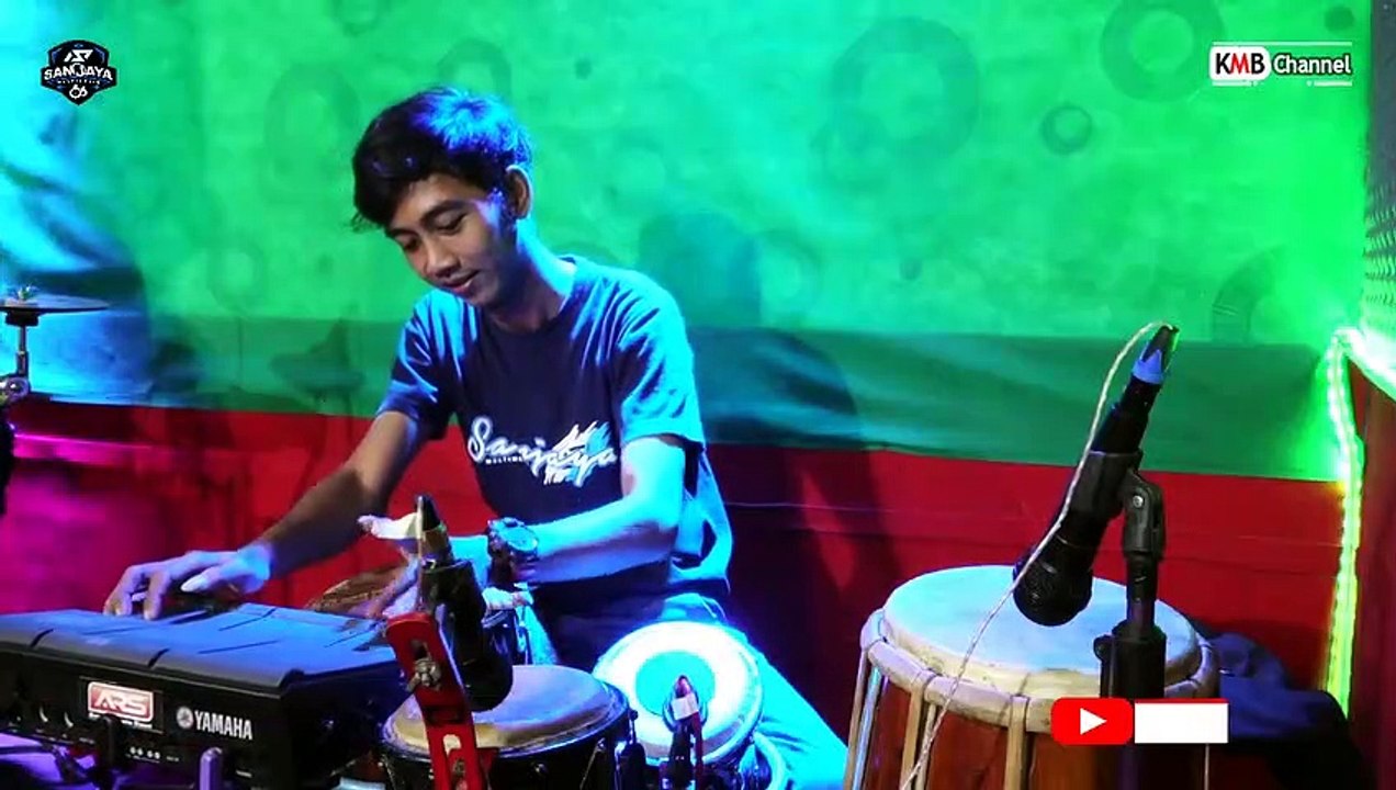 Menungso Ora Toto - TEKOMLAKU OFFICIAL (COVER Putri Kristya KMB)