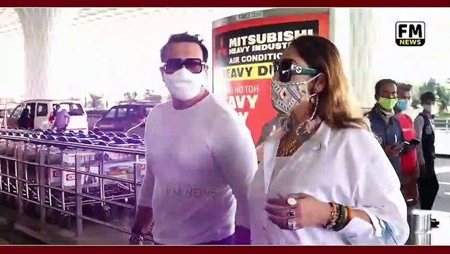 Govinda With Wife Sunita Ahuja Spotted At Airport