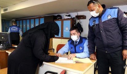 Bu kadarına da pes! Evi ve arabası var ama hala dileniyor