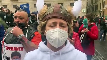 Io apro, la ristoratrice: "Covid c'è per tutti, perchè altri aprono?"