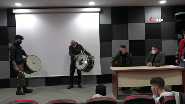 Eğitim verilen Ramazan davulcuları sahur için hazır
