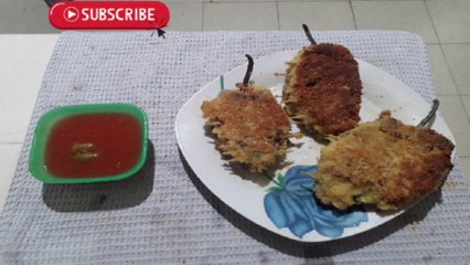 Chiles rellenos empanisados con carne molida con papa