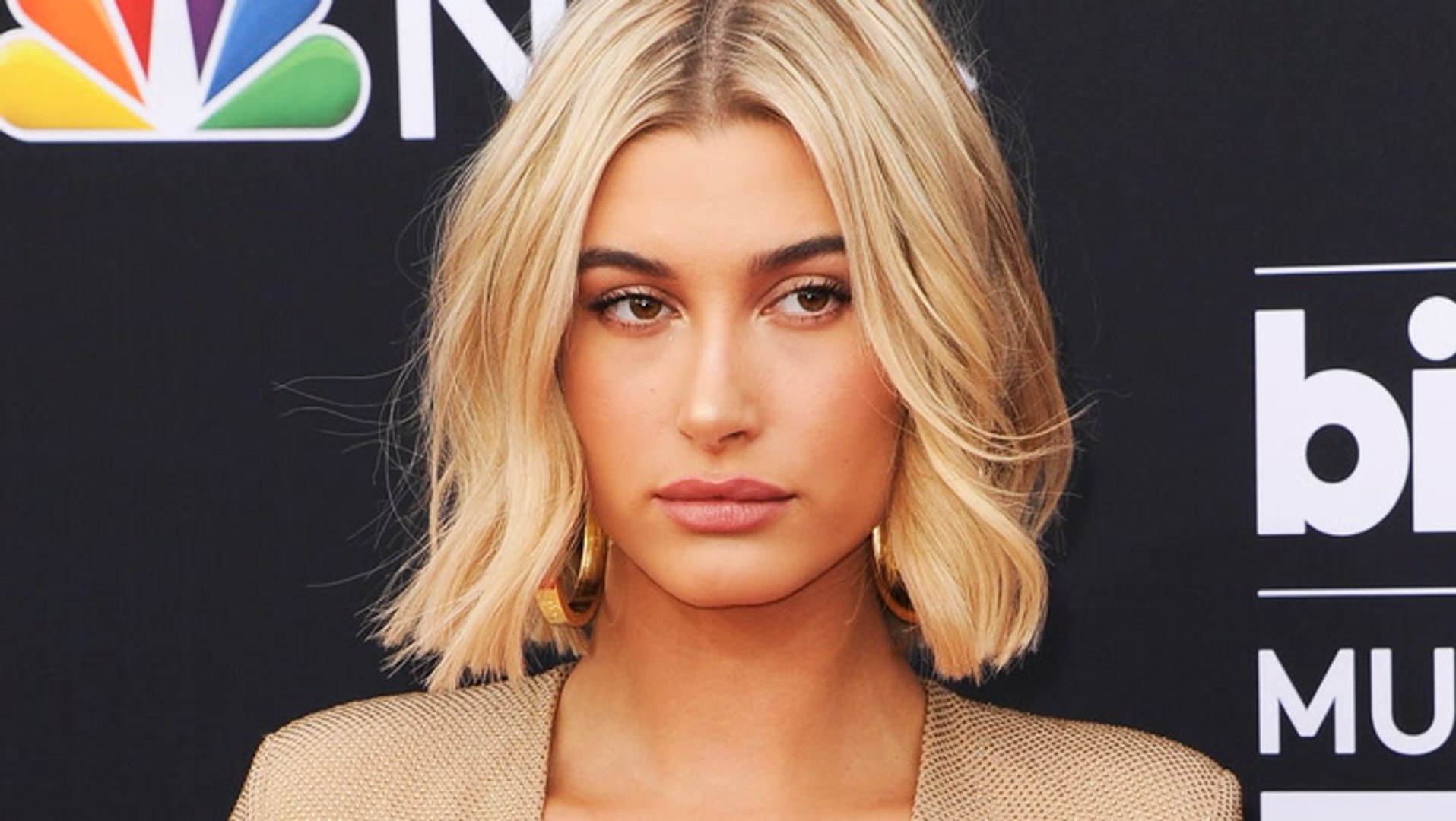 ⁣Hailey Bieber Slams Wild Paparazzi After Night Out With Justin Bieber