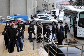 Son dakika haberleri | FETÖ'nün yeniden yapılanma operasyonunda 15 şüpheliden 14'ü serbest
